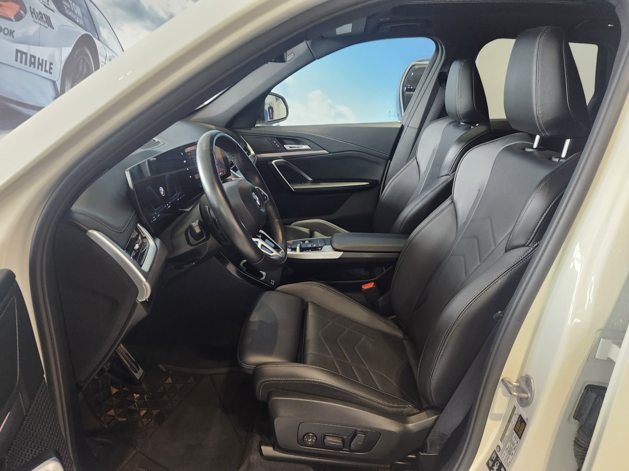 2024 BMW X1 - Image 11