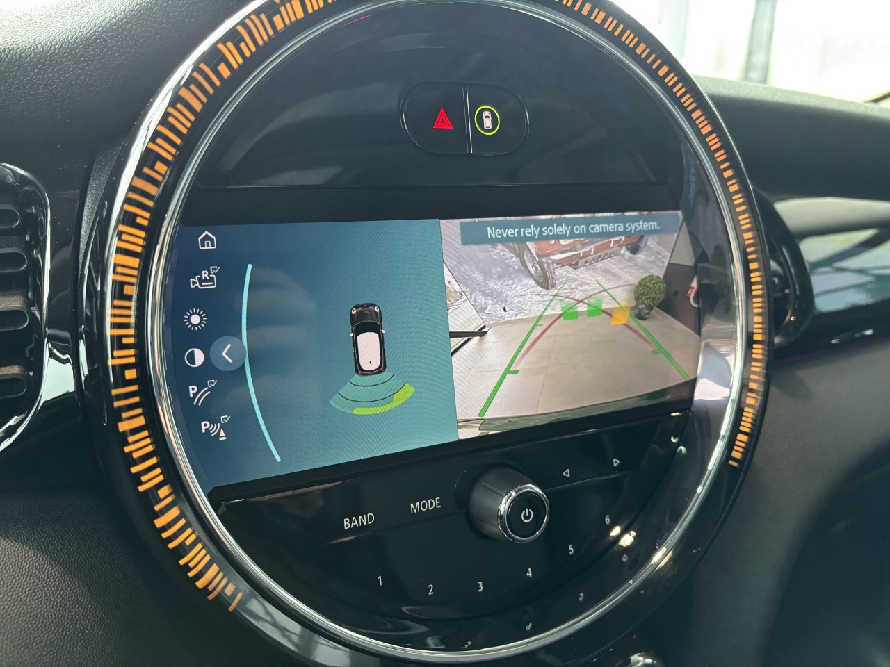 2023 Mini Cooper - Image 18