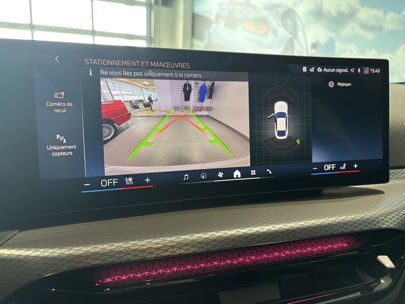 2025 BMW i4 - Image 19