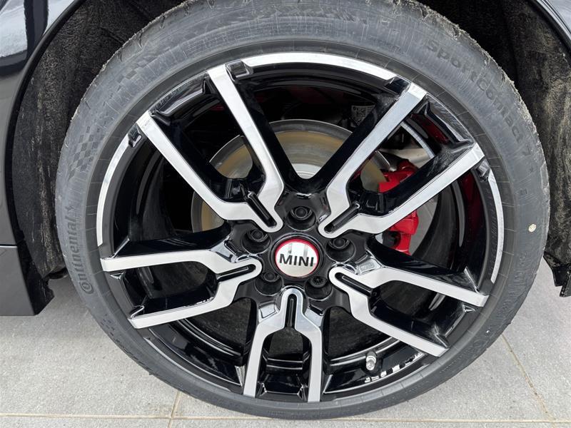 2026 MINI 3 Door - Image 3