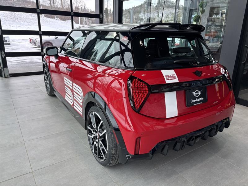 2026 MINI 3 Door - Image 5