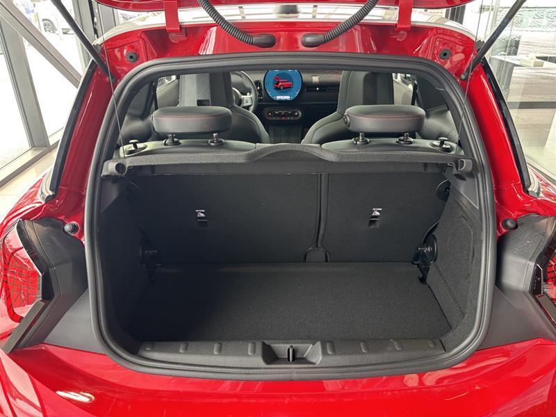 2026 MINI 3 Door - Image 6