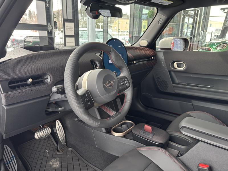 2026 MINI 3 Door - Image 10
