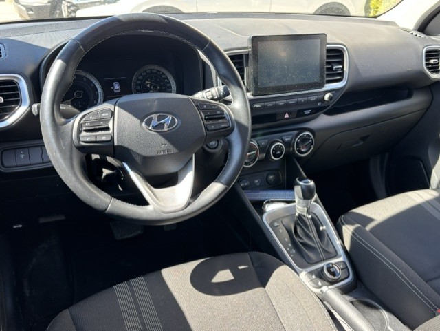 2021 Hyundai Venue - Image 4