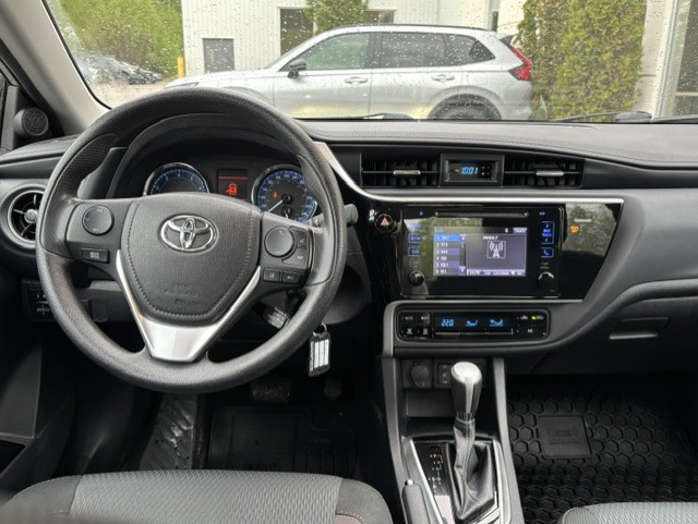 2017 Toyota Corolla - Image 3