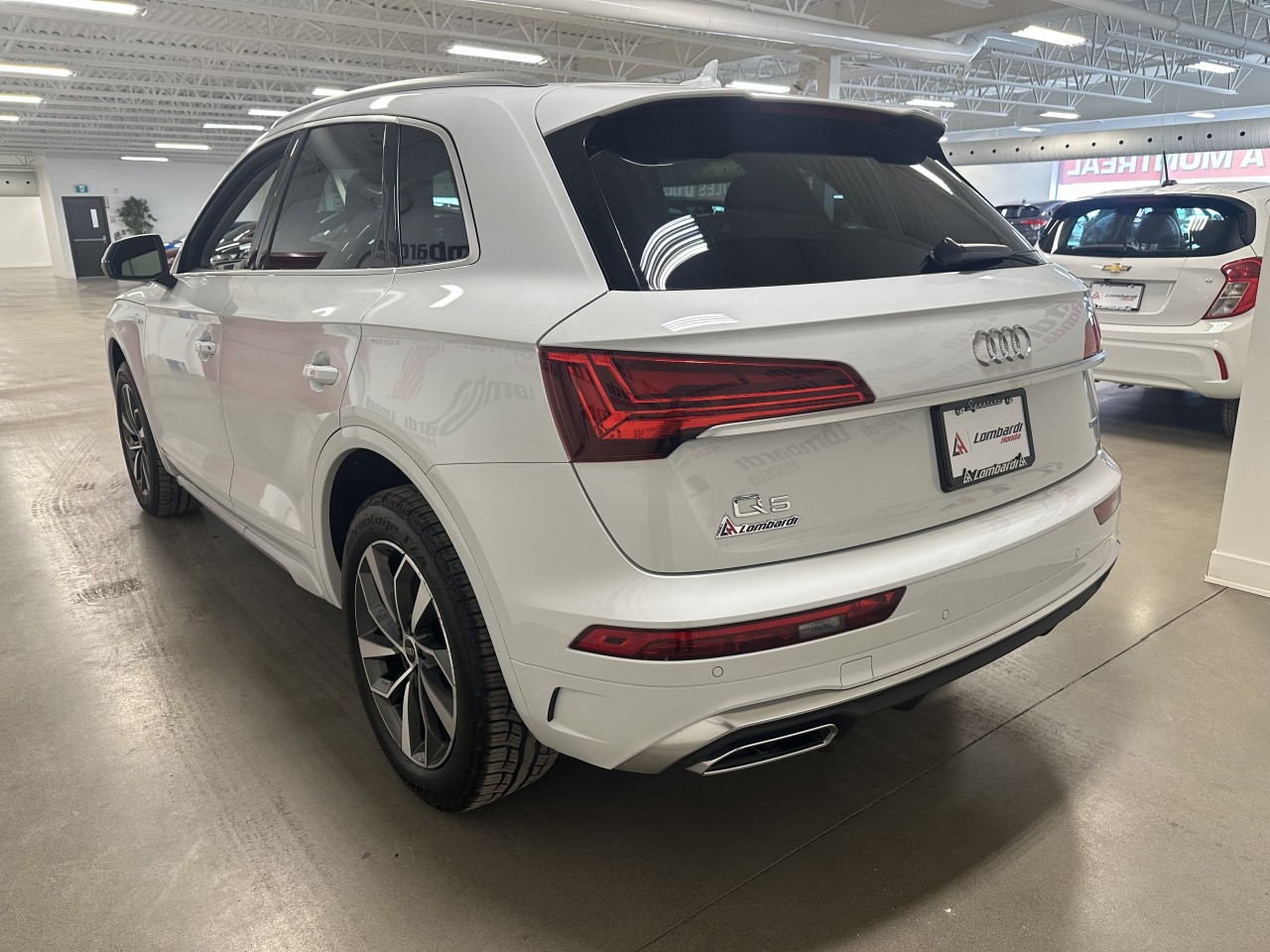 2023 Audi Q5 - Image 10