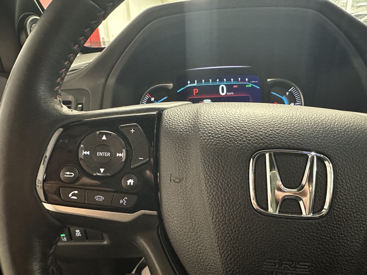 2022 Honda Pilot - Image 15