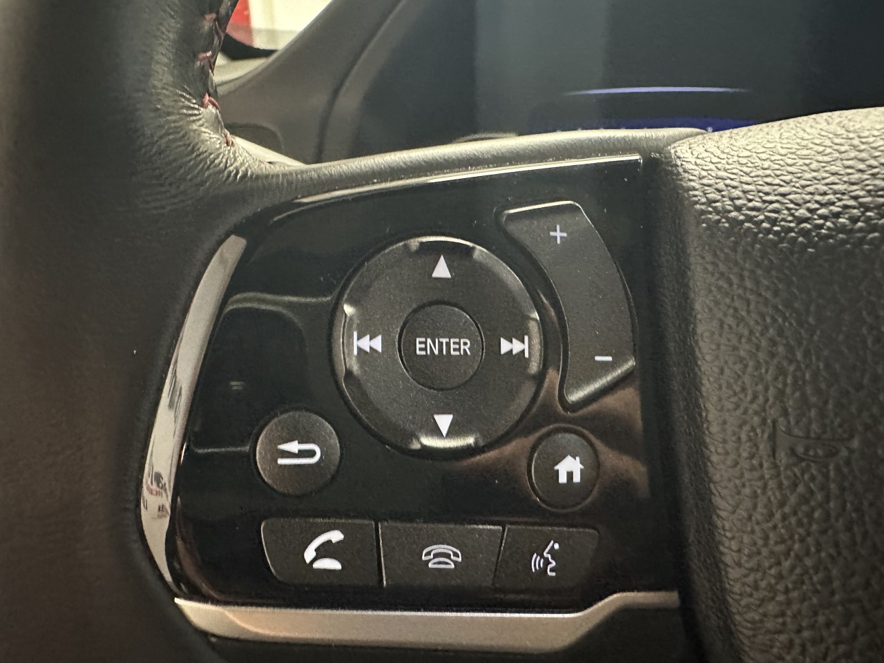 2022 Honda Pilot - Image 16