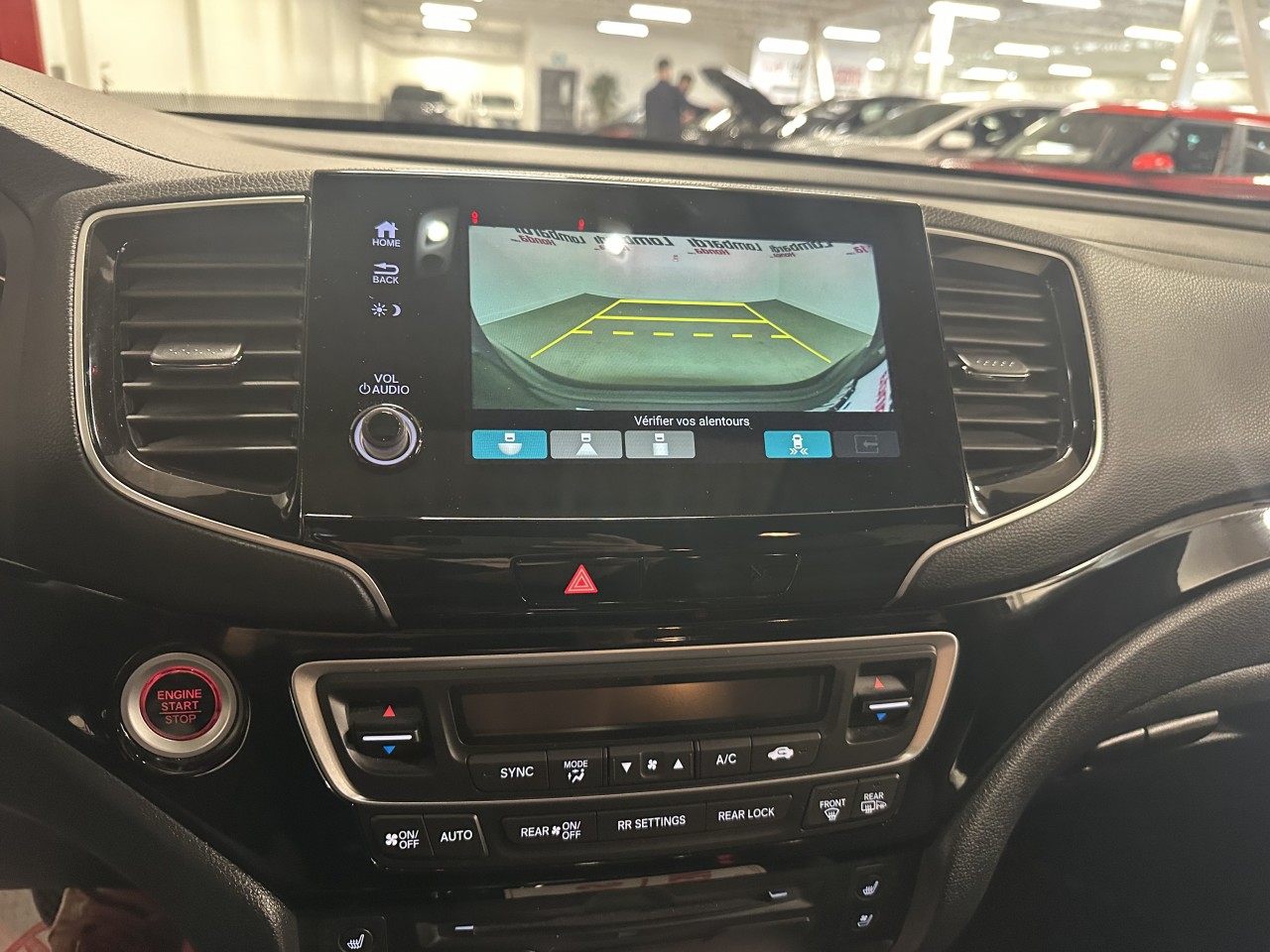 2022 Honda Pilot - Image 19