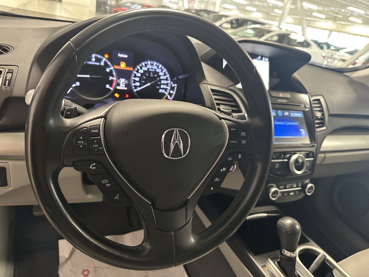2017 Acura RDX - Image 21