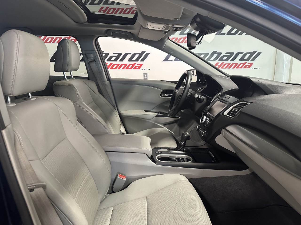 2017 Acura RDX - Image 24