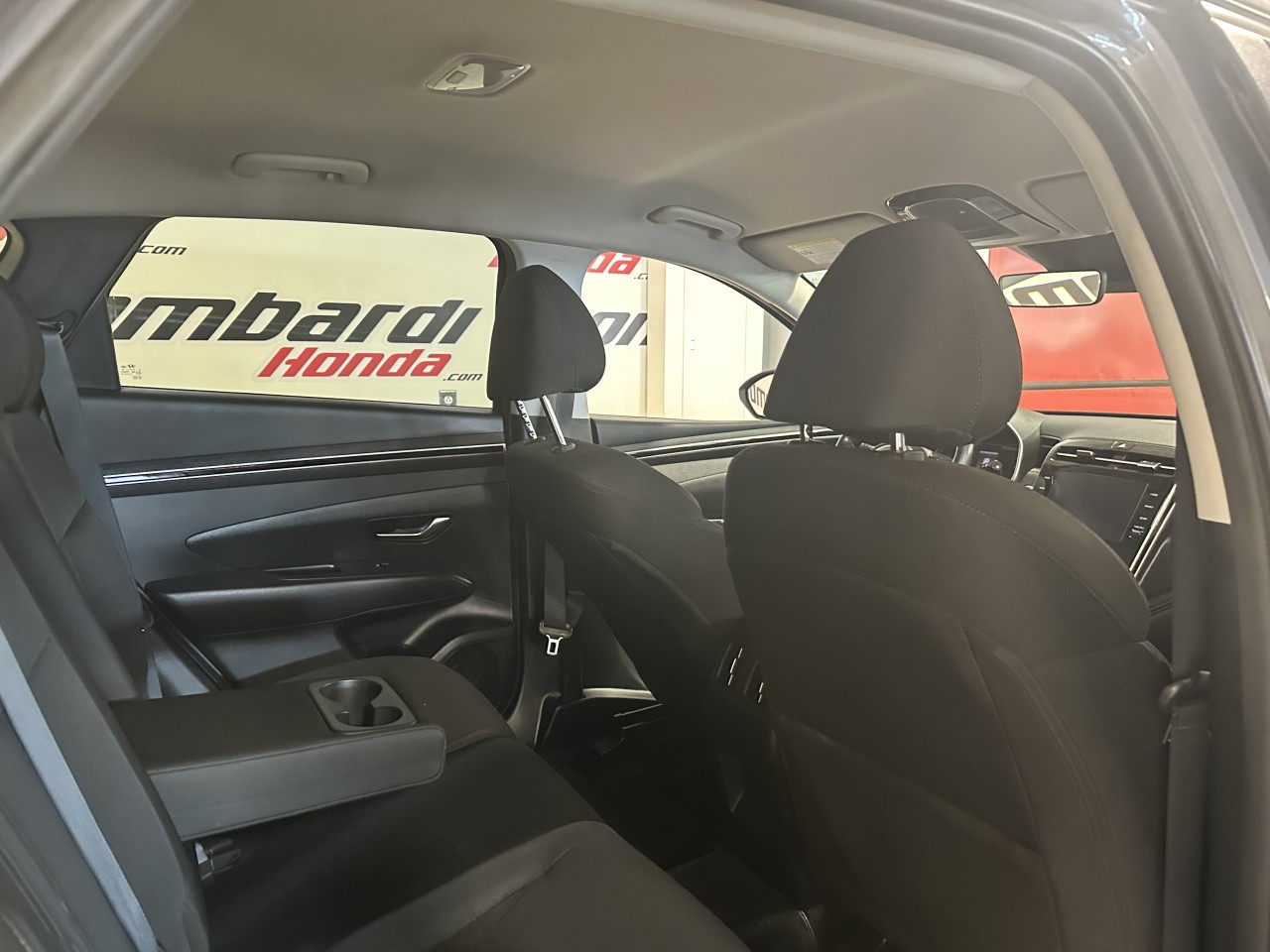 2022 Hyundai Tucson - Image 25