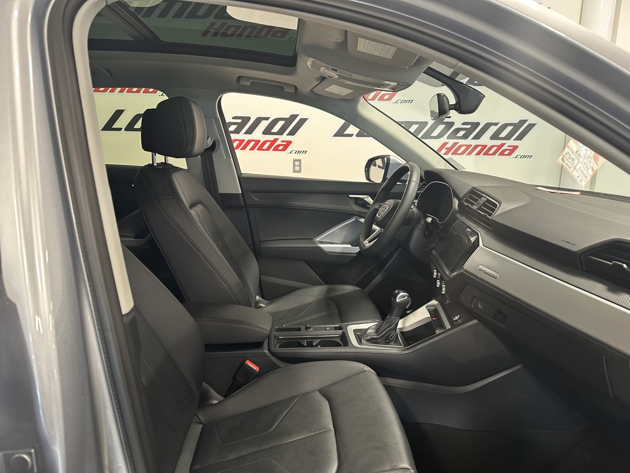 2025 Audi Q3 - Image 21
