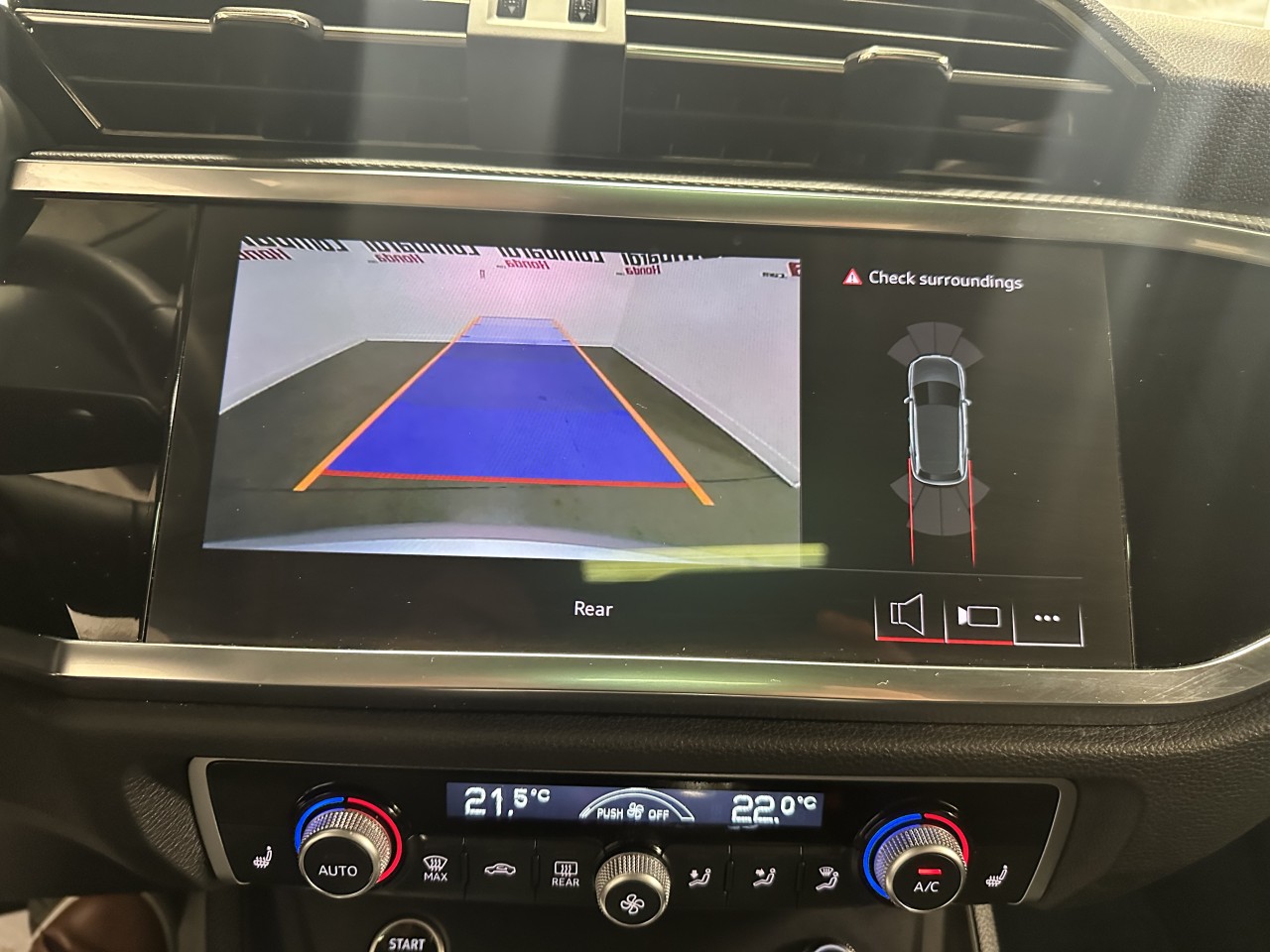2025 Audi Q3 - Image 40