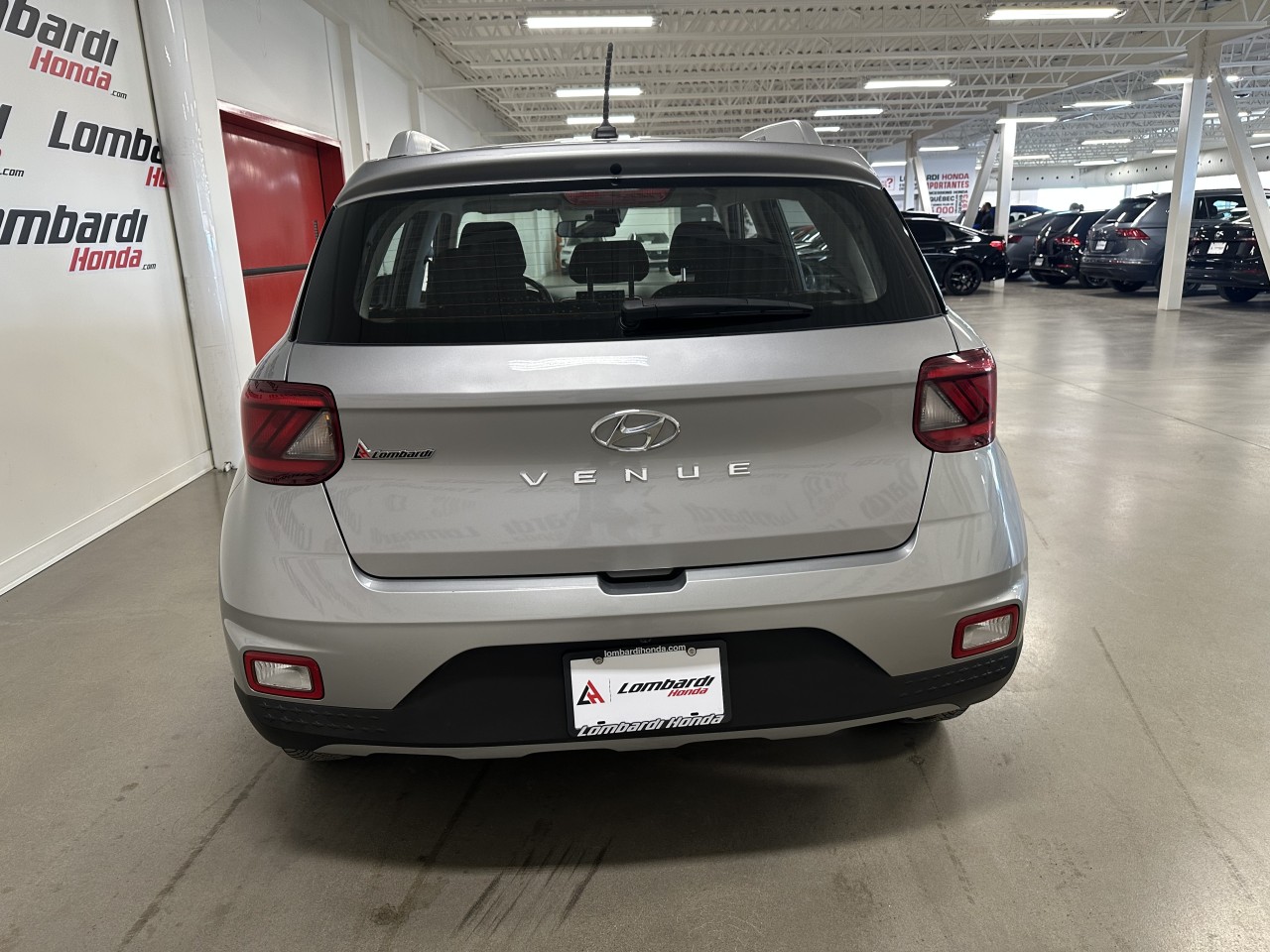 2024 Hyundai Venue - Image 8