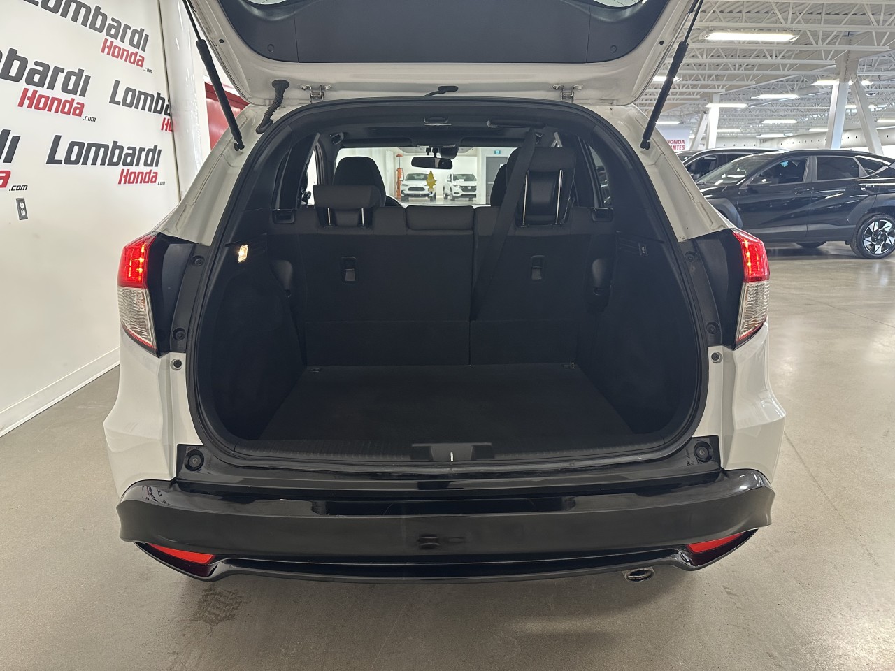 2022 Honda HR-V - Image 17