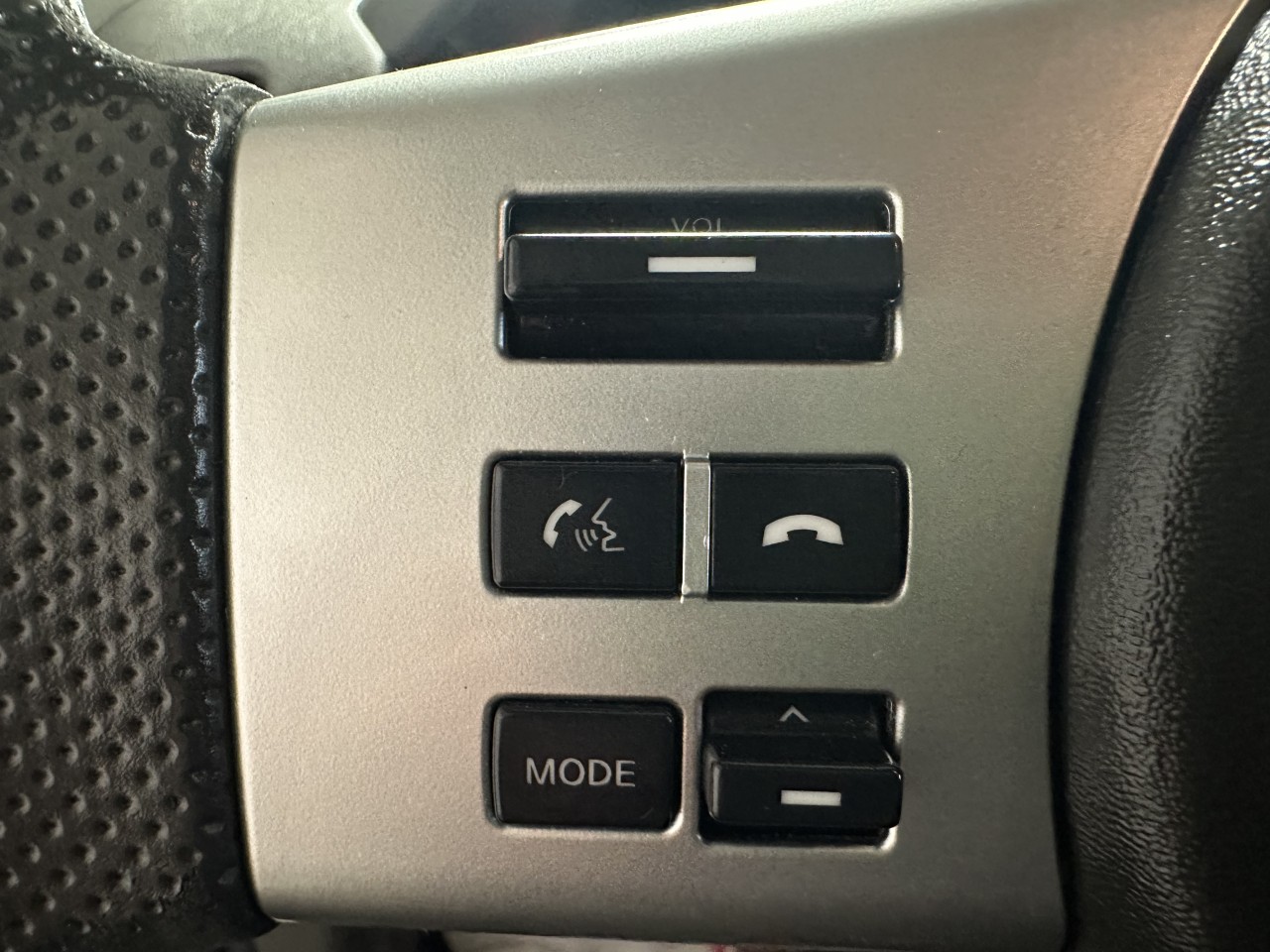 2014 Nissan Xterra - Image 15