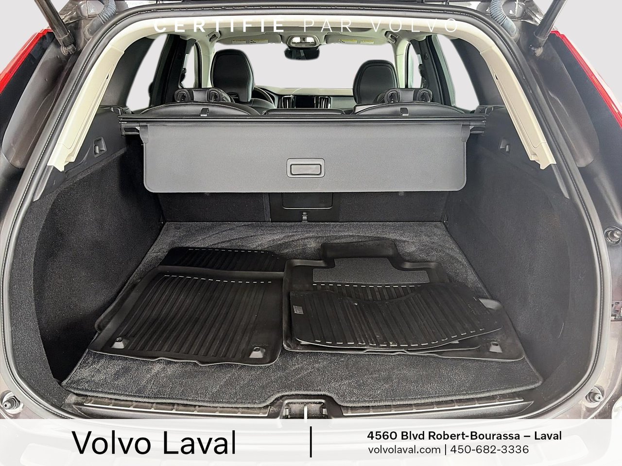 2022 Volvo XC60 - Image 5