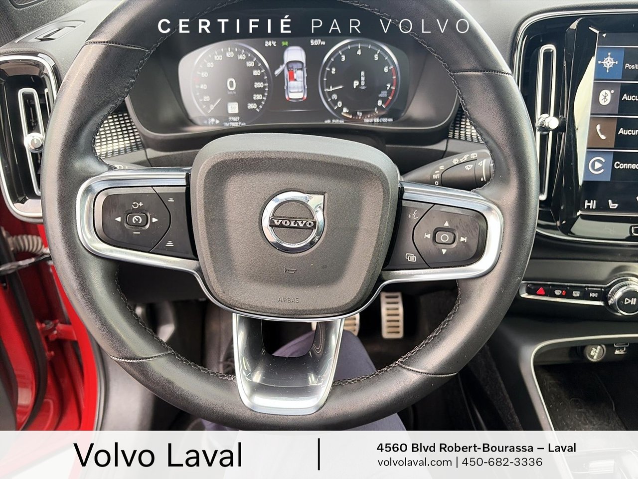 2022 Volvo XC40 - Image 11