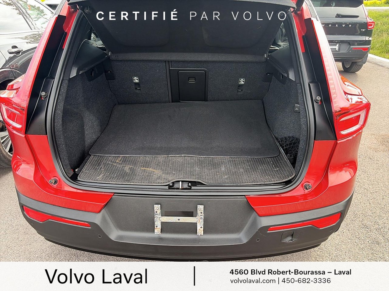 2022 Volvo XC40 - Image 15
