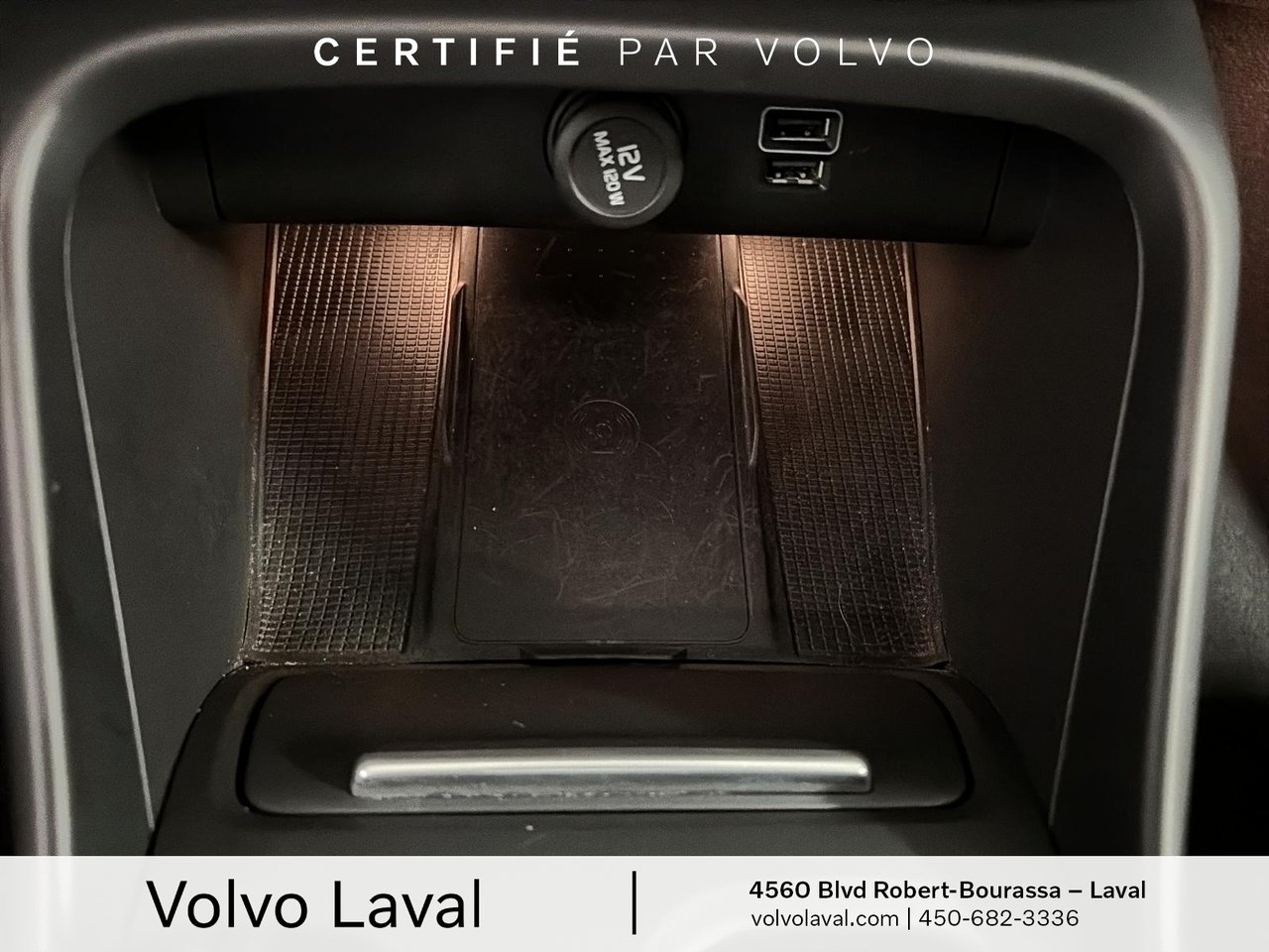 2020 Volvo XC40 - Image 11