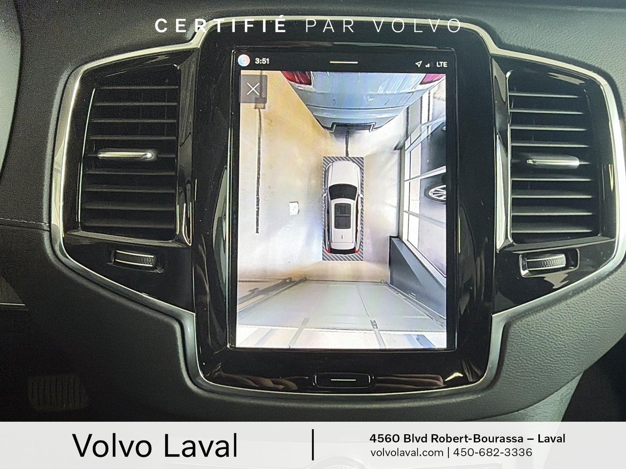 2025 Volvo XC90 Plug-In Hybrid - Image 10