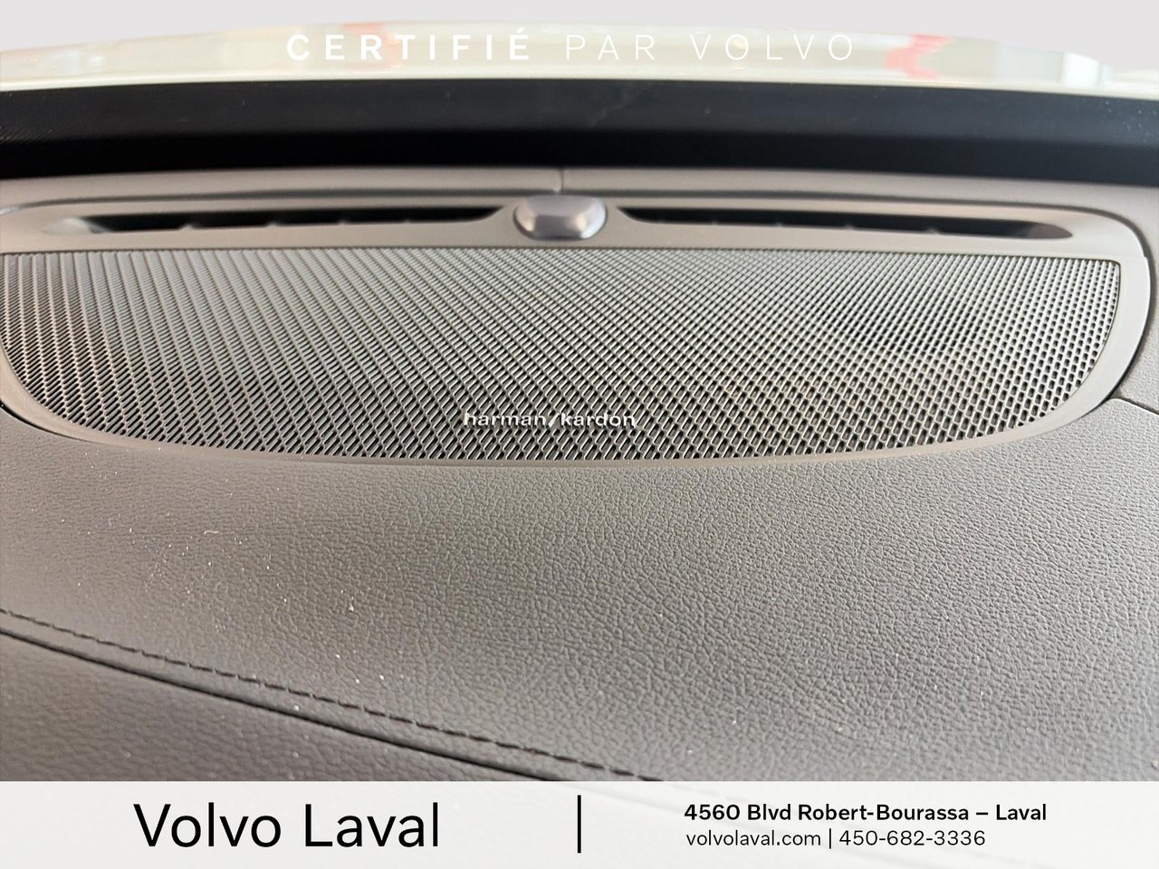 2025 Volvo XC90 Plug-In Hybrid - Image 11