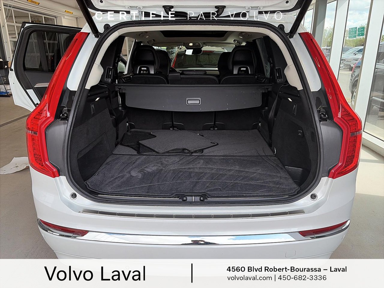 2025 Volvo XC90 Plug-In Hybrid - Image 18