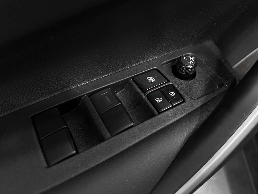 2022 Toyota Corolla - Image 9