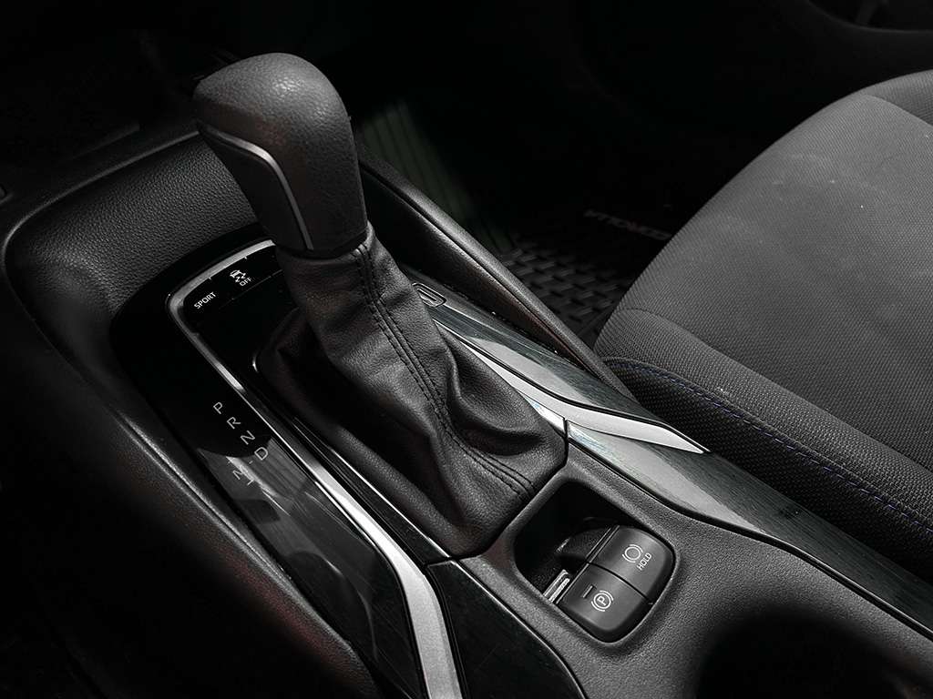 2022 Toyota Corolla - Image 13