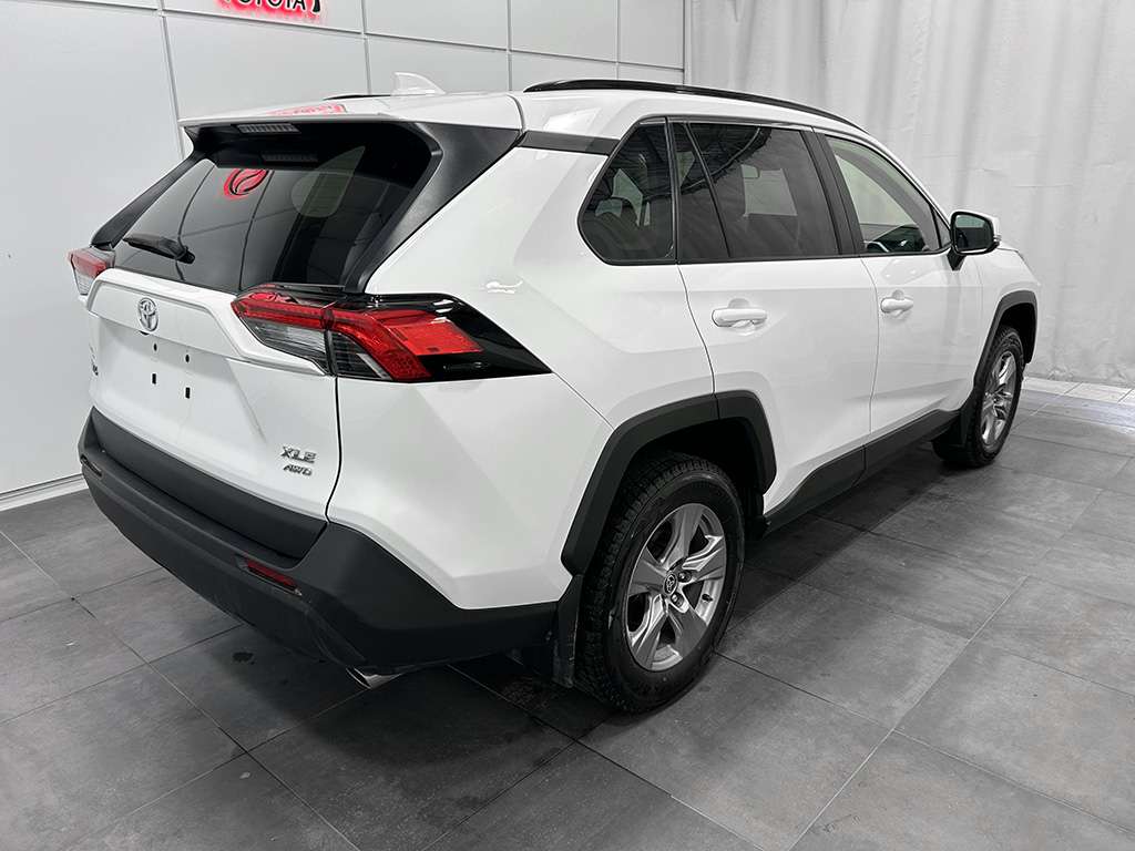 2023 Toyota Rav4 - Image 6