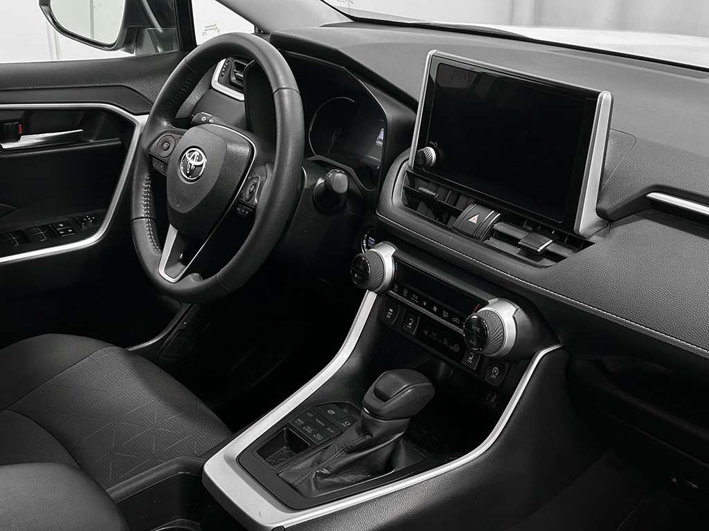 2023 Toyota Rav4 - Image 20
