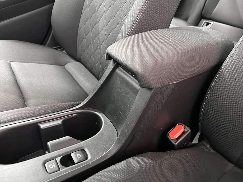 2024 Toyota Corolla - Image 17