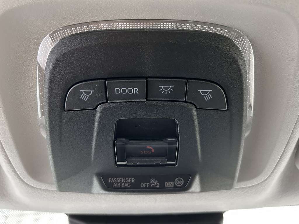 2024 Toyota Corolla - Image 21