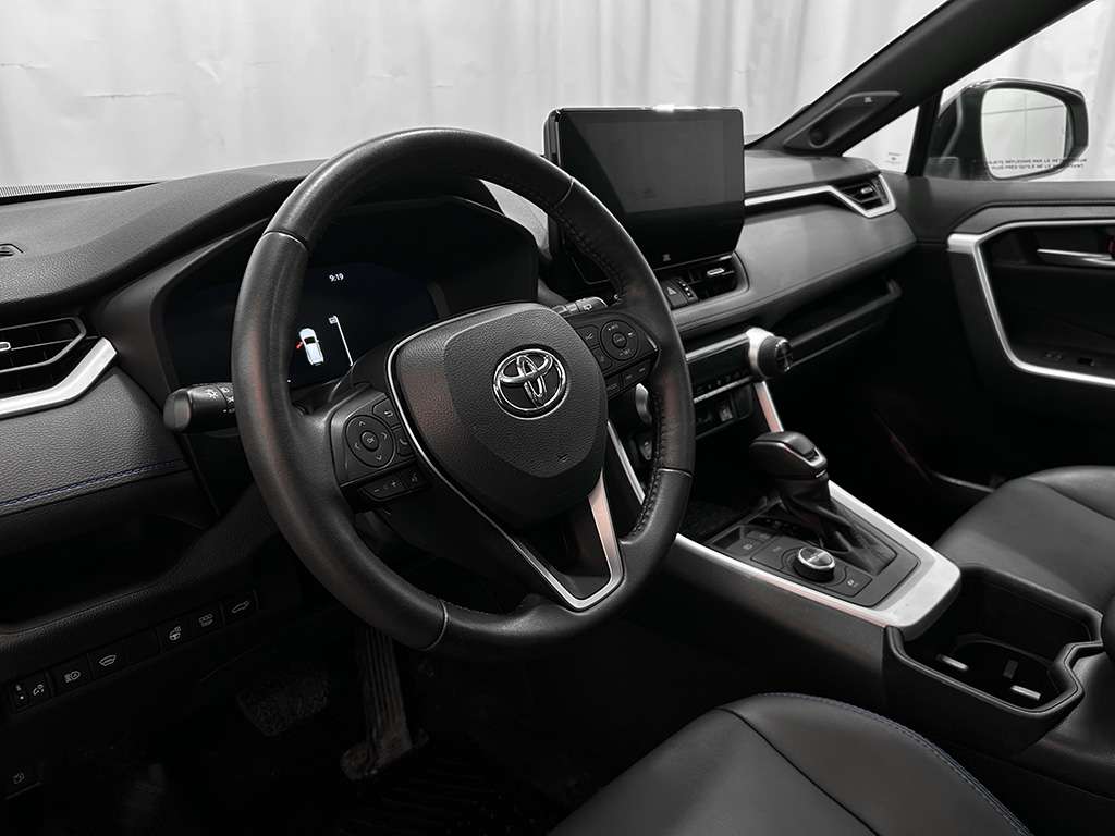 2023 Toyota Rav4 - Image 8