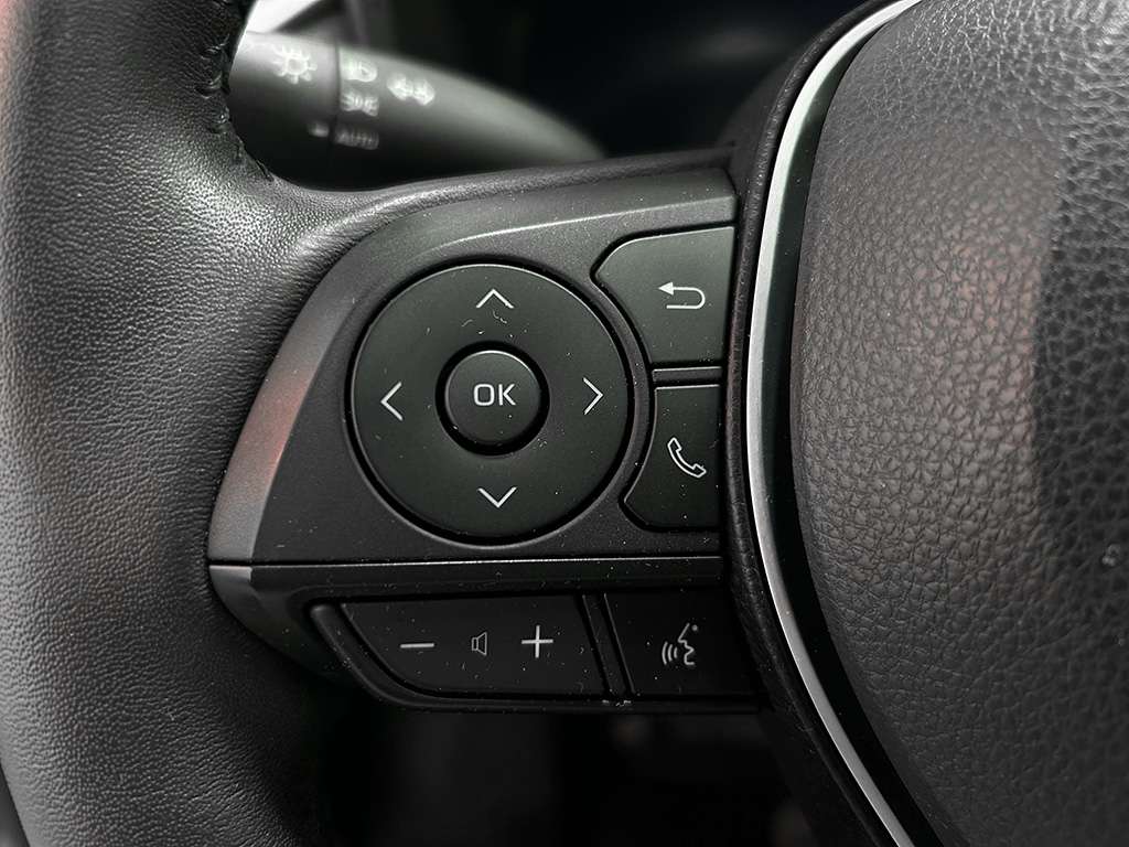 2023 Toyota Rav4 - Image 10