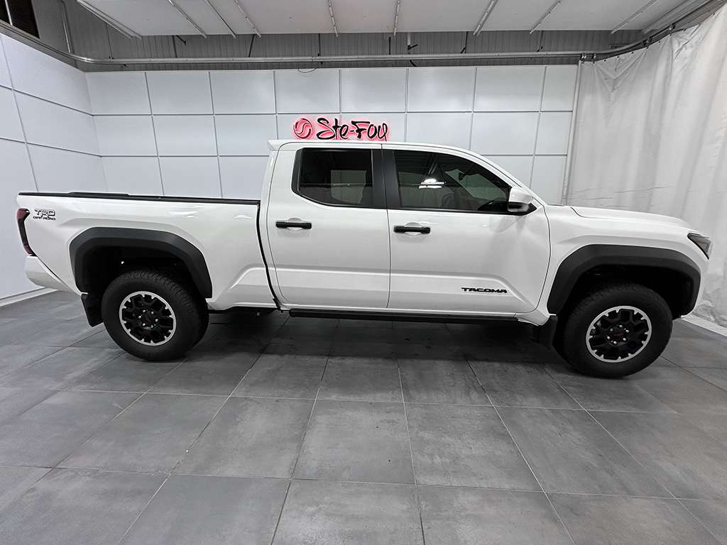 2024 Toyota Tacoma - Image 7