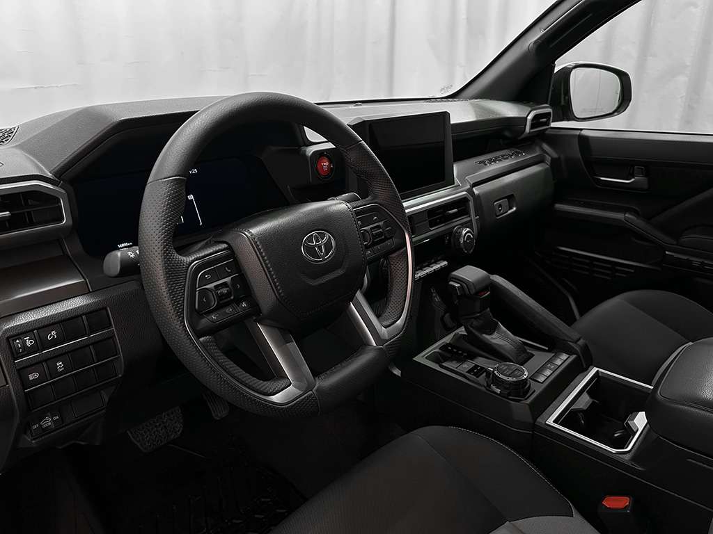 2024 Toyota Tacoma - Image 8