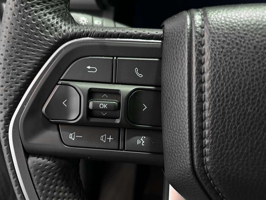 2024 Toyota Tacoma - Image 10
