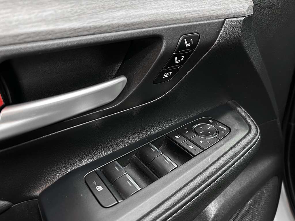2024 Toyota Grand Highlander - Image 9