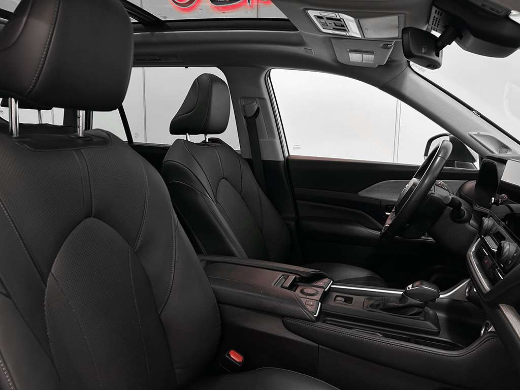 2024 Toyota Grand Highlander - Image 20