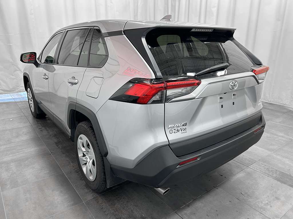 2022 Toyota Rav4 - Image 4