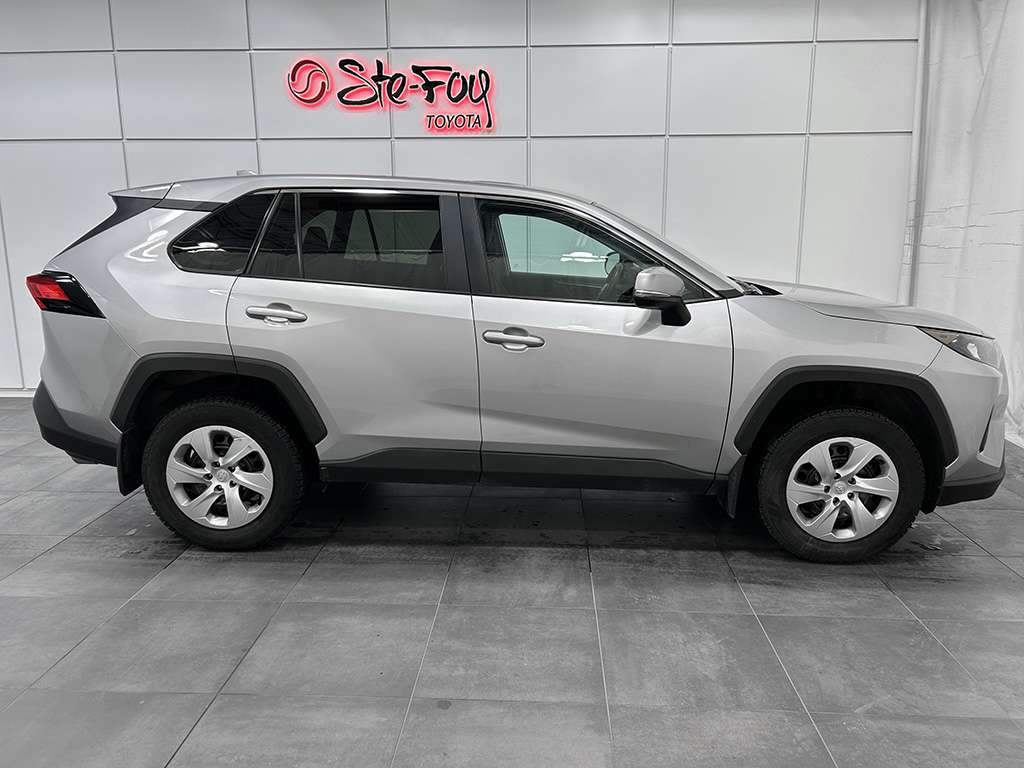 2022 Toyota Rav4 - Image 7