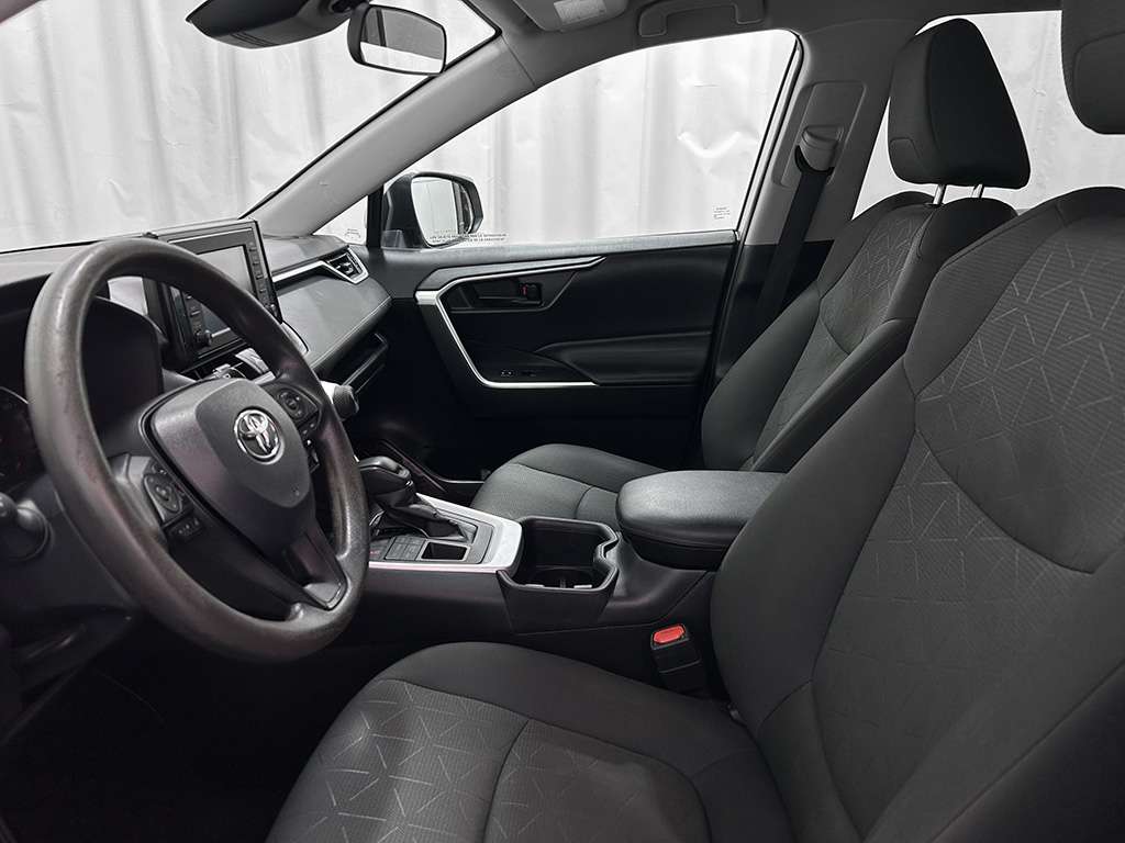 2022 Toyota Rav4 - Image 16