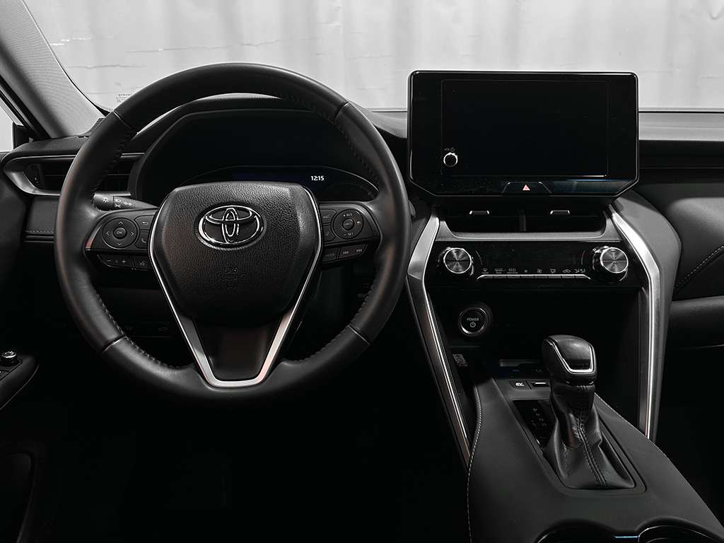 2023 Toyota Venza - Image 18