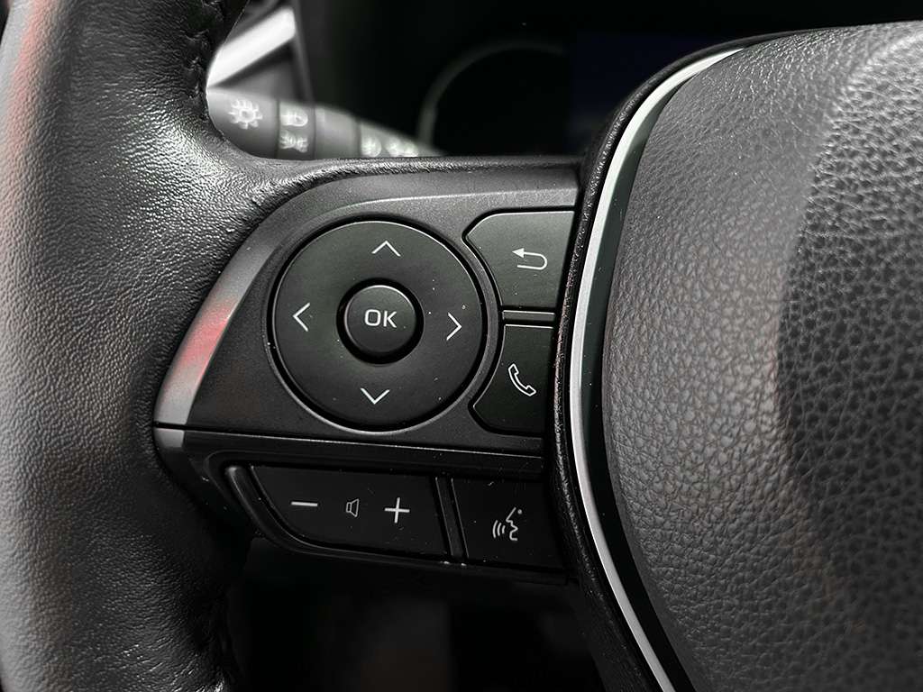 2023 Toyota Rav4 - Image 10