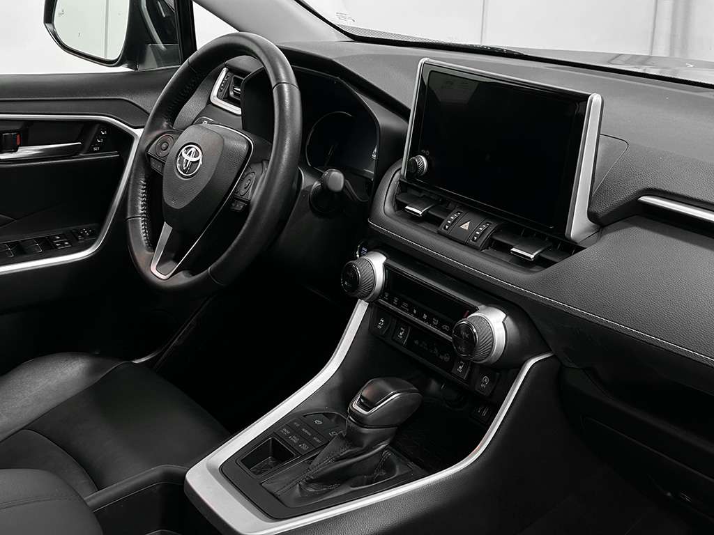 2023 Toyota Rav4 - Image 20