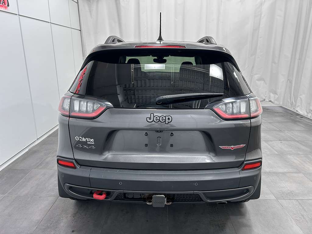 2020 Jeep Cherokee - Image 5