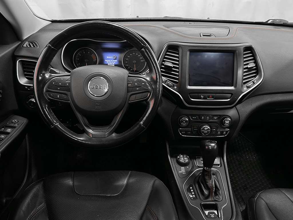 2020 Jeep Cherokee - Image 18