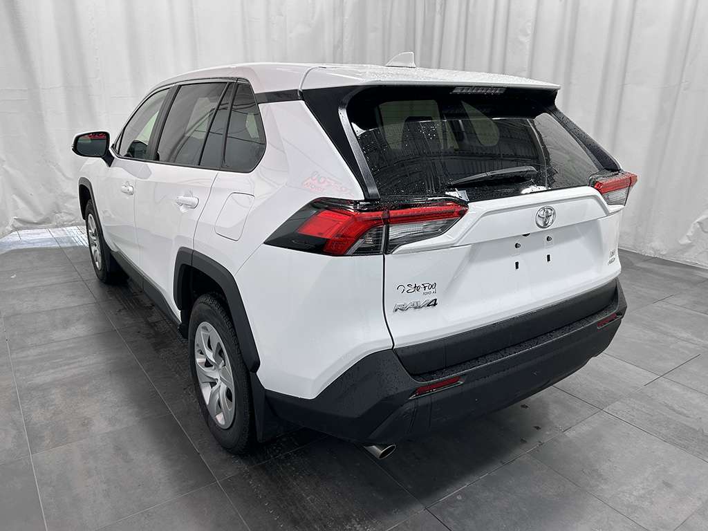 2023 Toyota Rav4 - Image 4